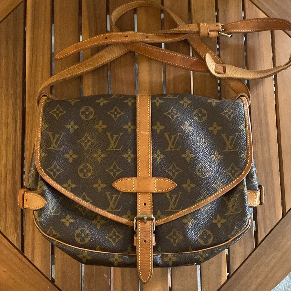 Louis Vuitton Vintage Saumur